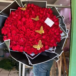 clasico de 200 rosas rojas